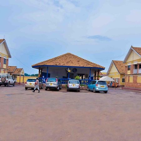 Enro Hotel Mityana Exterior foto